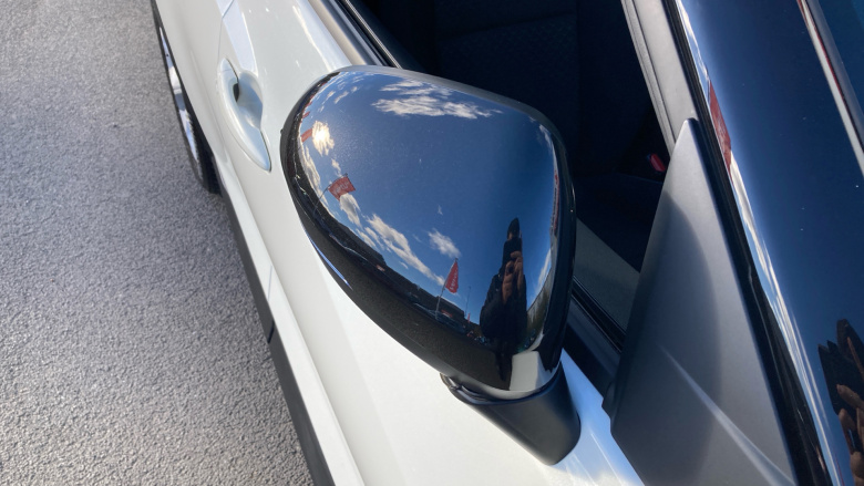 Nissan Juke 1.0 DiG-T 114 N-Connecta 5dr Petrol Hatchback